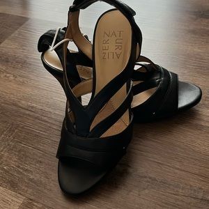 Naturalizer Black Strappy Heeled Sandals 5.5